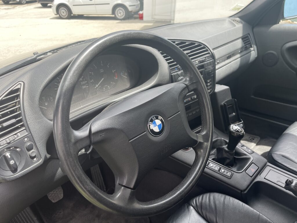 BMW 320 I Cabriolet Exclusive